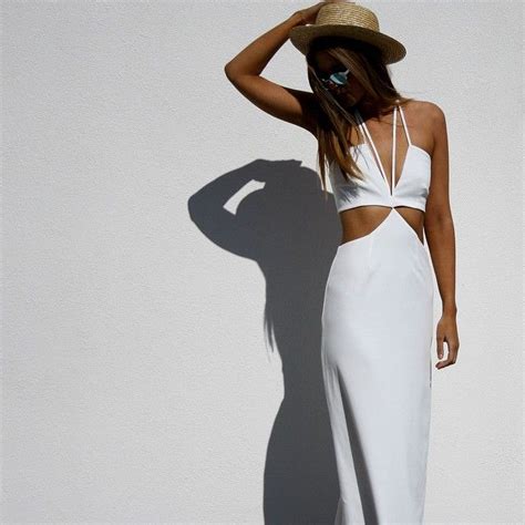 Saboskirt Weekends With Our Babe Lydianna In The Swift Cutout Maxi