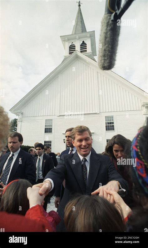 Vice President Dan Quayle And His Wife Marilyn Right Greet School