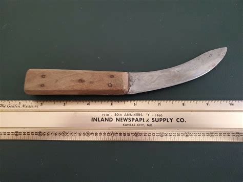 Vintage Original Skinning Knife I Wilson Sheffield England Sycamore St
