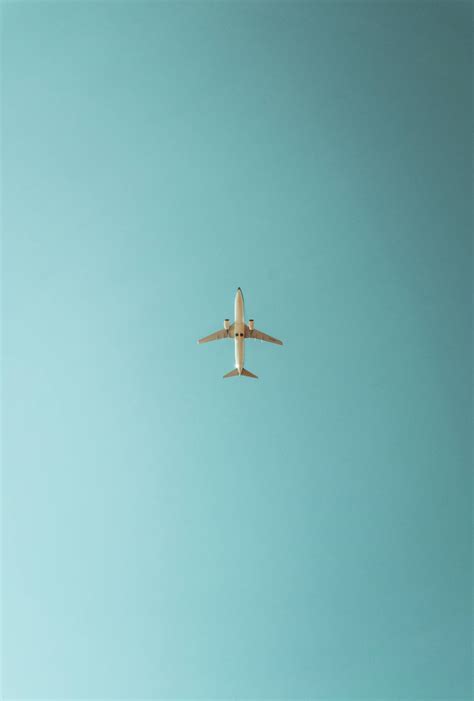 Download Minimalist Airplane Iphone Wallpaper