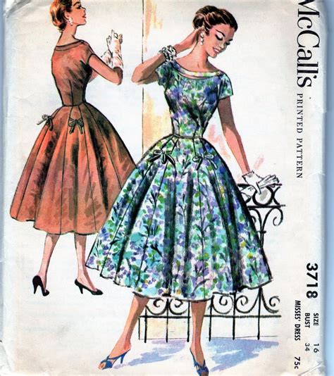 1956 Vintage Mccalls 3718 50s Pretty Dress With Fitted Etsy