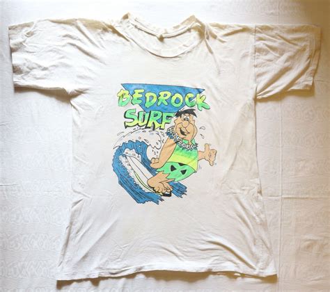 The Flintstones Bedrock Surf Vintage Graphic Tee T Sh Gem