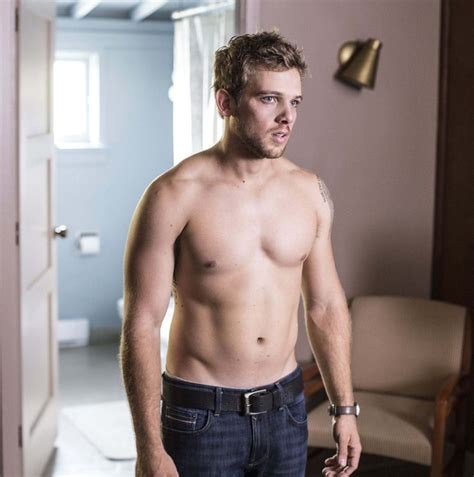 Max Thieriot With Images Max Thieriot Bates Motel Dylan Massett