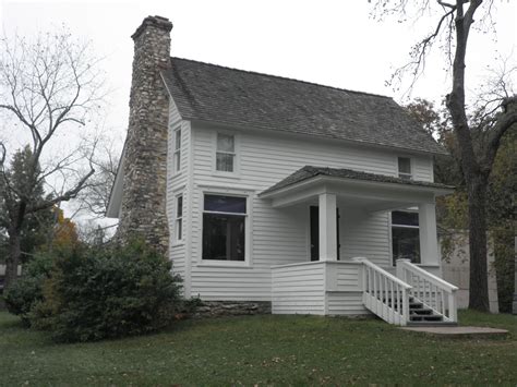 Visit the discovery center for laura ingalls wilder historic homes pioneer activities! Laura Ingalls Wilder home Mansfield,MO | Cold camping ...