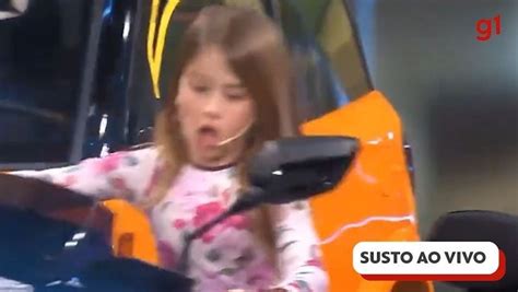 Menina De 7 Anos Acelera Moto Ao Vivo Em Programa De Tv Argentino E Mãe