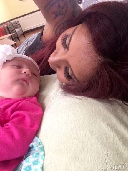 Photos Snooki Swoons Over Jwowws Daughter Meilani