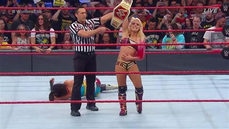 Wwe Payback Alexa Bliss Defeats Bayley To Win Raw Womens Championship