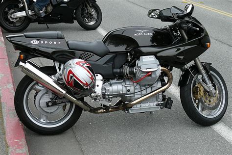 It took 8 years before it was within realistic economical reach, and even though i was extremely pleased with my le mans i decided to change. Moto Guzzi Moto Guzzi Sport 1100 Injection - Moto ...