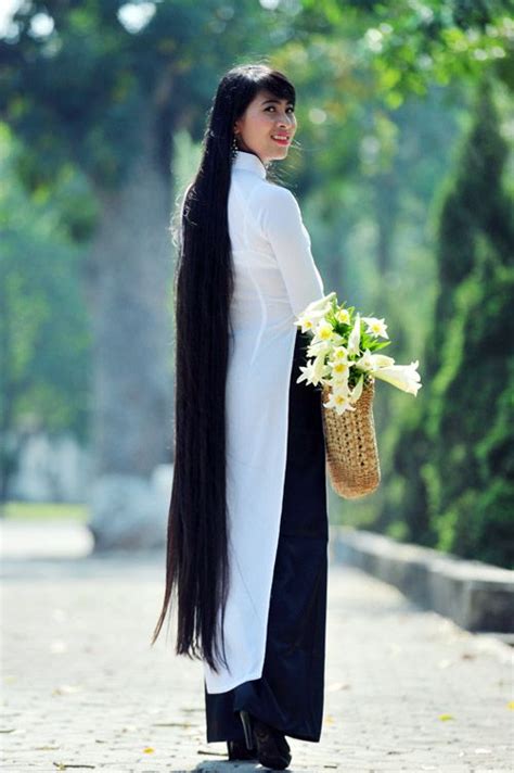 Beautiful Vietnamese Lady With Long Hair Long Hair Styles Long Hair