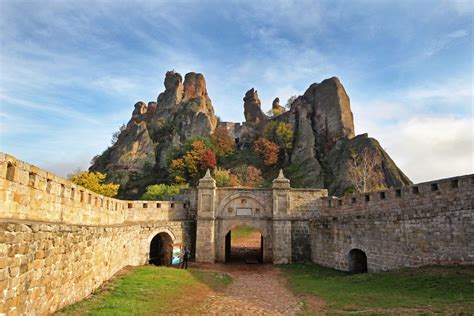 Hiking to the Summit of Bulgaria's Belogradchik Fortress