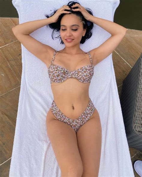 Stella Hudgens Sexy Pics From Modeliste Magazine And Instagram 2020