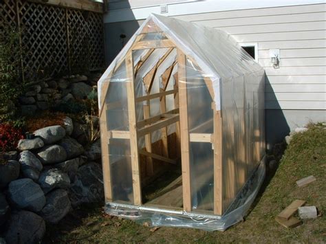 These homemade greenhouse ideas make use of recycled household materials in a fun new way. Homemade Greenhouse - The Owner-Builder Network
