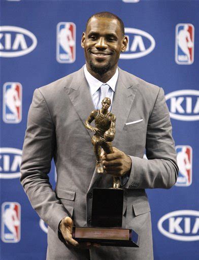 Mar 03, 2021 · the dream of every nba player is to win the mvp (most valuable player) award, which is the recognition given by the league to the best player of the regular season. Johnny Hoops: Lebron James wins the NBA 2011-2012 Most ...
