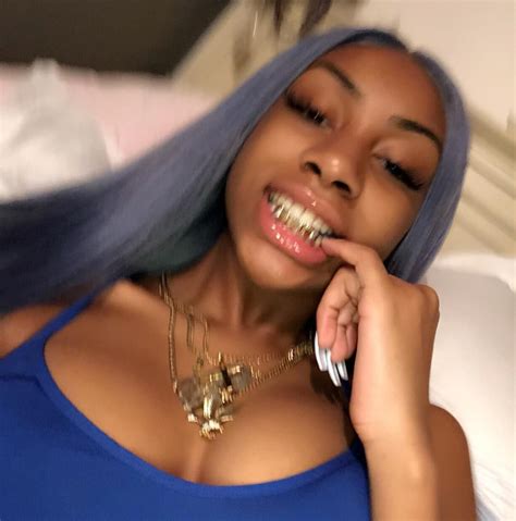 25 purple baddie wallpapers (updated. BRITT LAGLOIN on Instagram: "😬" | Girl grillz, Girls with ...