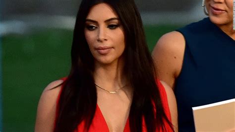 Opinion What Kim Kardashian Reveals To The World Cnn
