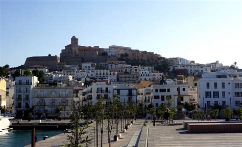 Ibiza, spain (lookout from dalt vila) the old town of ibiza is a unesco world heritage site what offers panoramic views , history , mysteries and discoveries. Ibiza Stadt Foto & Bild | architektur, europe, balearic ...