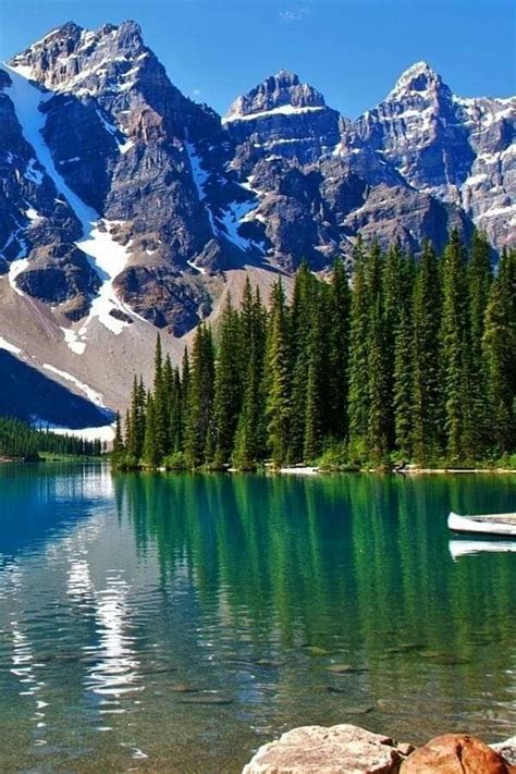 Lago Moraine En El Parque Nacional Banff En Alberta Canadá World
