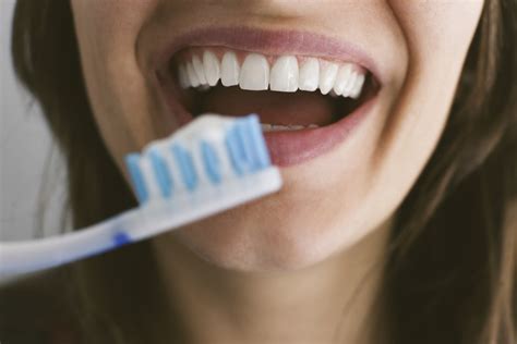 Como Escolher A Melhor Escova Dental
