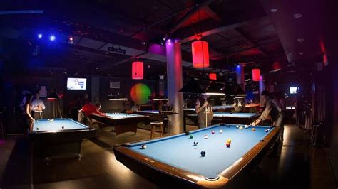 Best Pool Halls In Nyc From Upscale Billiards Clubs To Dive Bars