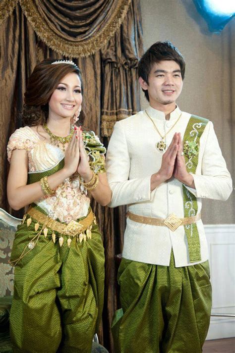 Khmer Wedding Outfits