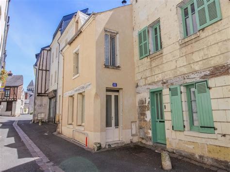House For Sale In Chinon Indre Et Loire Three Bedroom Town House In The Centre Of Chinon