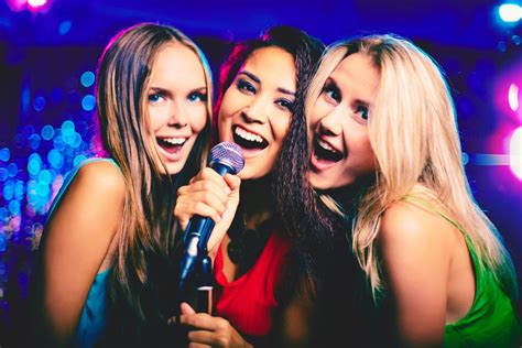 Karaoke Party Bus Rental Singapore Enjoy And Sing In Style