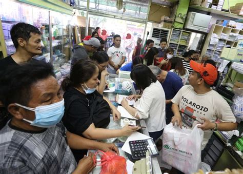 Best face shield , face shield philippines. Face masks disappear from Metro Manila stores | Cebu Daily ...