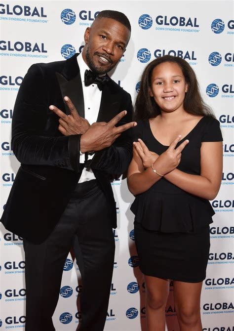 Jamie Foxx Poses With His Daughters On New Years Eve After Spending Holidays With Katie Holmes