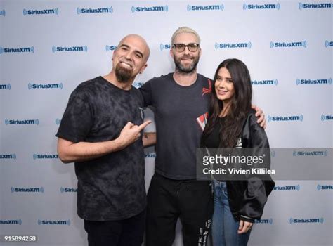 Adam Levine Visits Hits 1 In Hollywood On Siriusxm Hits 1 Channel At