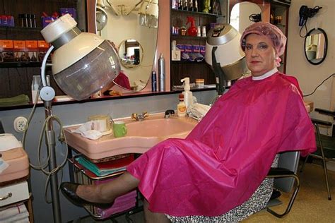 Feminine Men In Beauty Salons