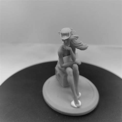Naked Female Pirate Resin Model Unpainted Self Assembled Adult Sit