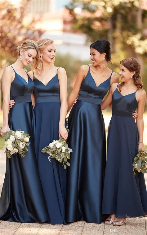 2020 New Dark Navy Bridesmaids Dresses Different Styles Same Color