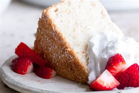 Get the recipe from blahnik baker. Sugar-Free Angel Food Cake | Recipe | Food, Cake recipes, Strawberry dessert recipes