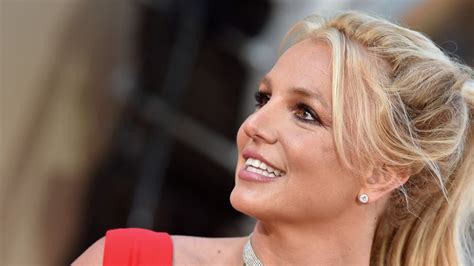 Britney Spears Nude Instagram Post Sparks Online Debate Daily Telegraph