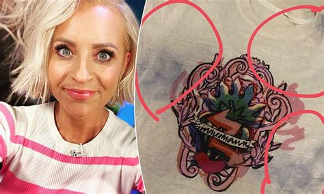 Carrie Bickmore Battles Unsightly Stains On Her Dollar T Shirt Daily Mail Online