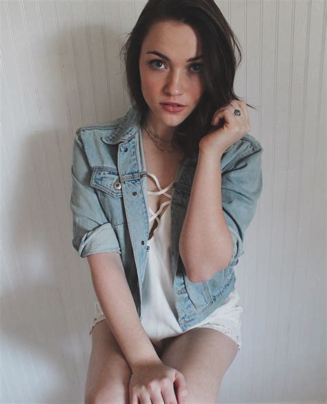We Spoke To 19 Year Old Star Of The Flash Violett Beane
