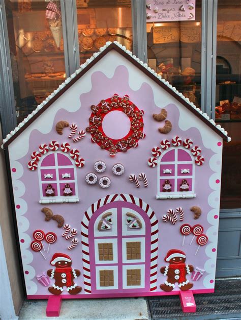 30 Gingerbread House Christmas Decor Decoomo