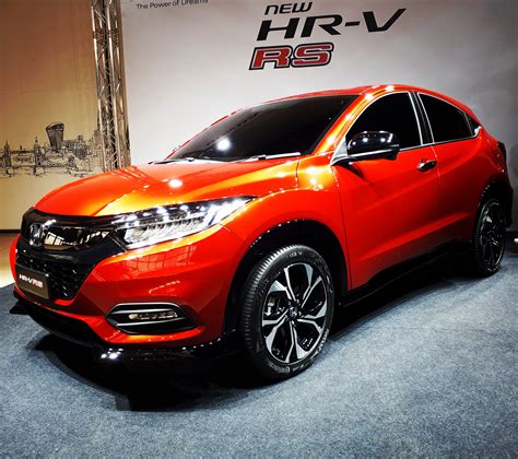 New honda hr v rs now with full. HMSB Introduces New Honda HR-V "RS" Variant Coming In Q3 ...