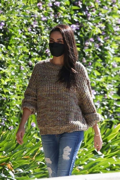 Mila Kunis Out In Los Angeles 10212021 • Celebmafia