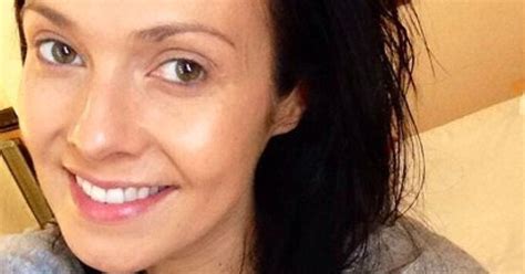 Women Take Bare Faced Selfies To Spread Cancer Awareness Would You Do It Huffpost Uk Life