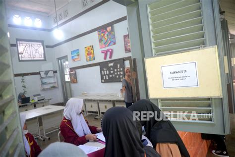 Pengumuman Kelulusan Ppdb Smp Di Smpn 4 Yogyakarta Republika Online