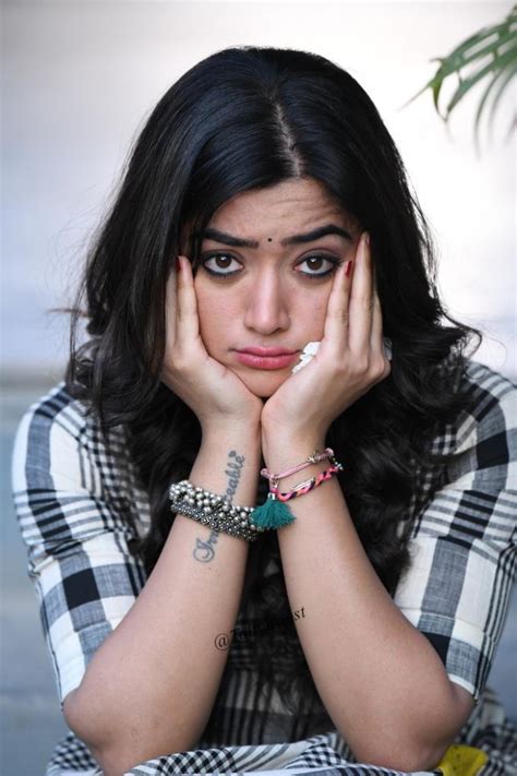 Gorgeous Indian Tv Girl Rashmika Mandanna Pimples Face Close Up Pics