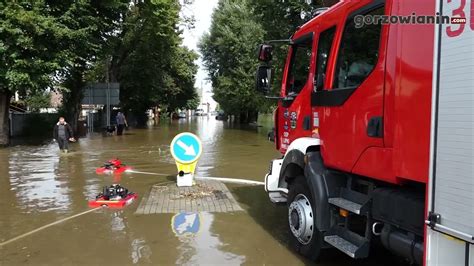 Staw w Wawrowie zamienił się w jezioro YouTube