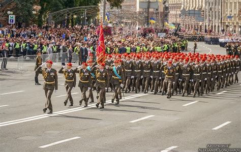 В киеве состоялся военный парад, . Парад на День независимости в Киеве 24 августа 2017: фото ...