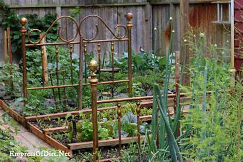 29 Rusty Garden Junk Art Ideas Empress Of Dirt