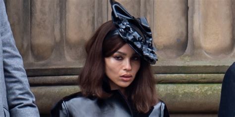 Zoë Kravitzs Wearing Leather Coat As Catwoman On The Batman Popsugar