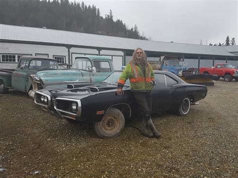 Five-Acres, A Junkyard And Over 300 Vintage Cars For Sale - DriveSpark