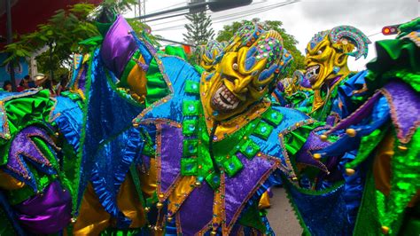 el carnaval en la república dominicana semanas de fiesta y color