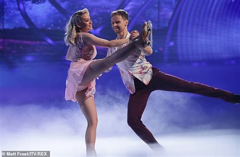 Dois Kimberly Wyatt Reveals She Hopes To Perform Her Famous Standing