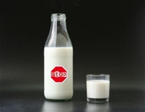3 symptômes sur l'allergie alimentaire. Allergie au lait : signes, diagnostic, traitement de l ...